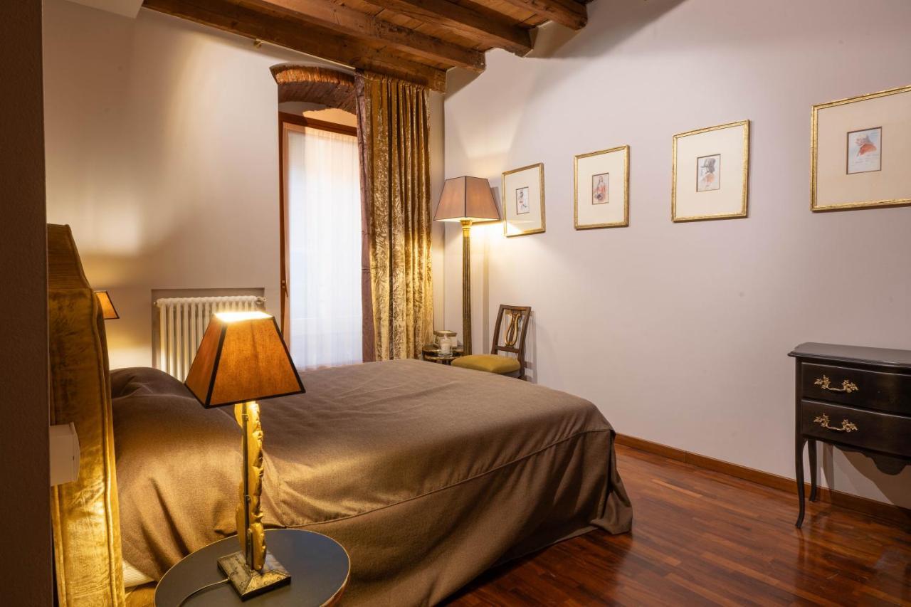 Napule...E Apartments Peschiera del Garda Exterior foto